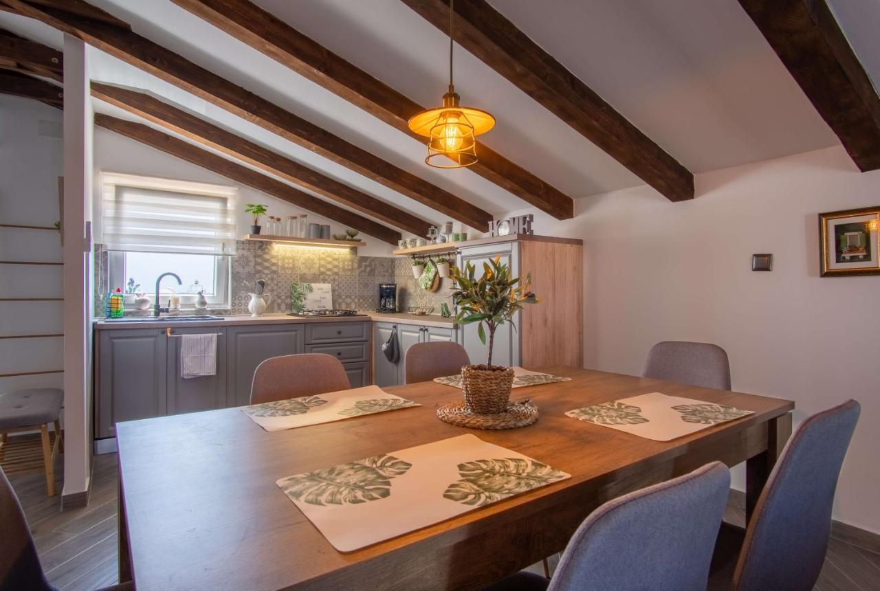 Opg Pelejs Villa Pag Town Dış mekan fotoğraf